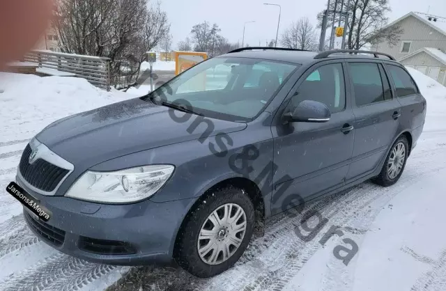 SKODA Octavia 