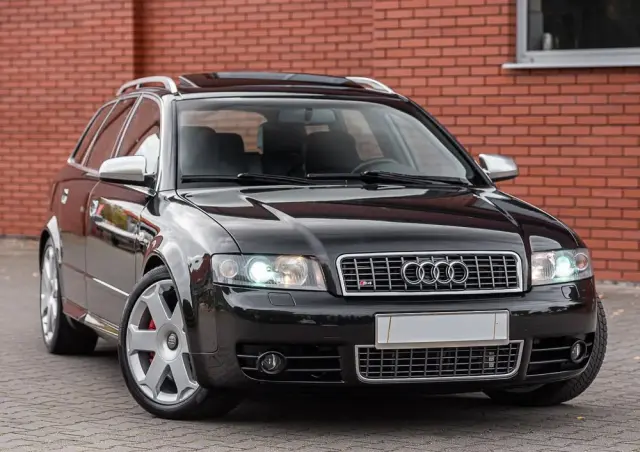 AUDI S4 Avant 4.2 Quattro Tiptr