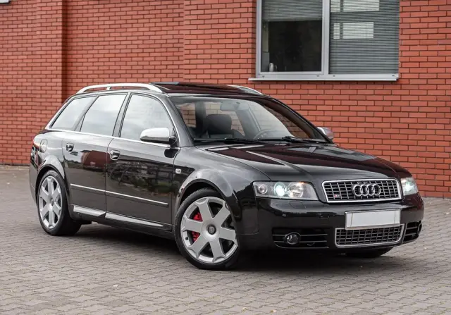 AUDI S4 Avant 4.2 Quattro Tiptr