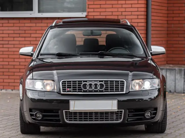 AUDI S4 Avant 4.2 Quattro Tiptr