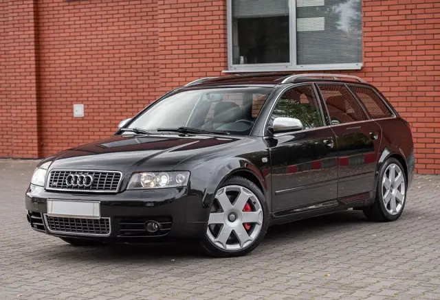 AUDI S4 Avant 4.2 Quattro Tiptr
