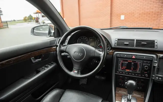 AUDI S4 Avant 4.2 Quattro Tiptr
