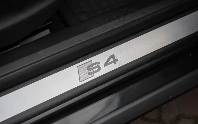 AUDI S4 Avant 4.2 Quattro Tiptr