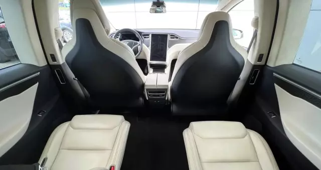 TESLA Model X Long Range Plus