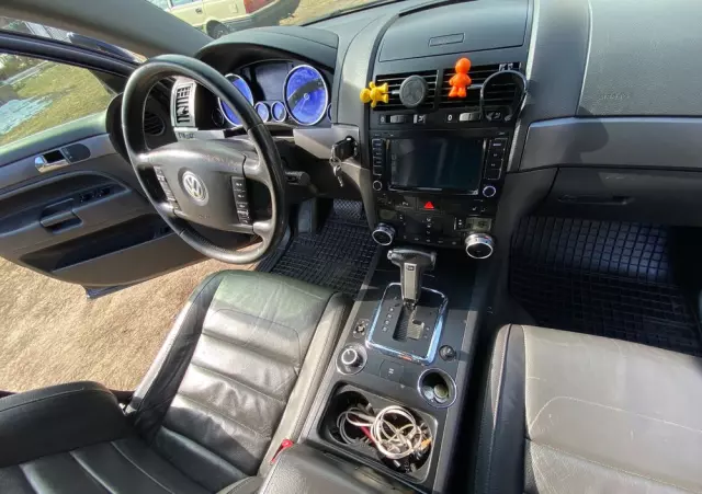 VOLKSWAGEN Touareg 3.0 V6 TDI DPF Tiptr