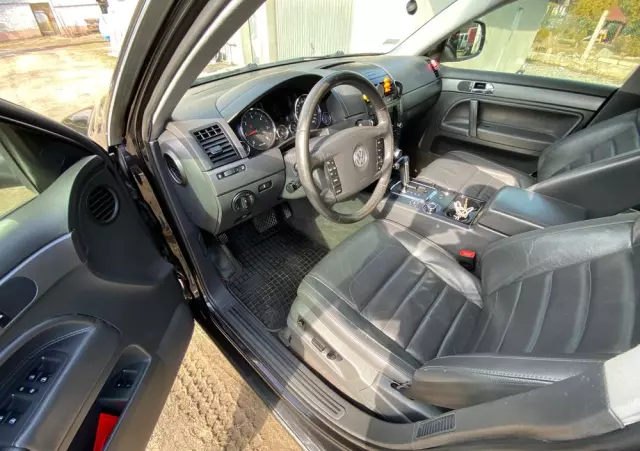 VOLKSWAGEN Touareg 3.0 V6 TDI DPF Tiptr