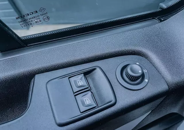 NISSAN NV300 1.6 dCi MR`14 E6 3.0t 