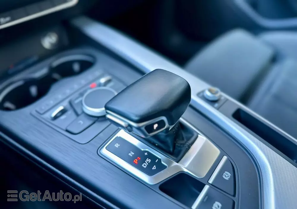 AUDI A4 2.0 TDI Quattro Sport S tronic