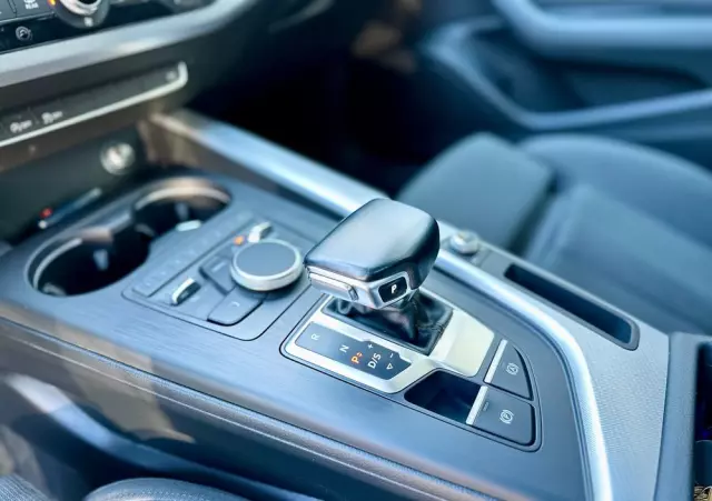 AUDI A4 2.0 TDI Quattro Sport S tronic