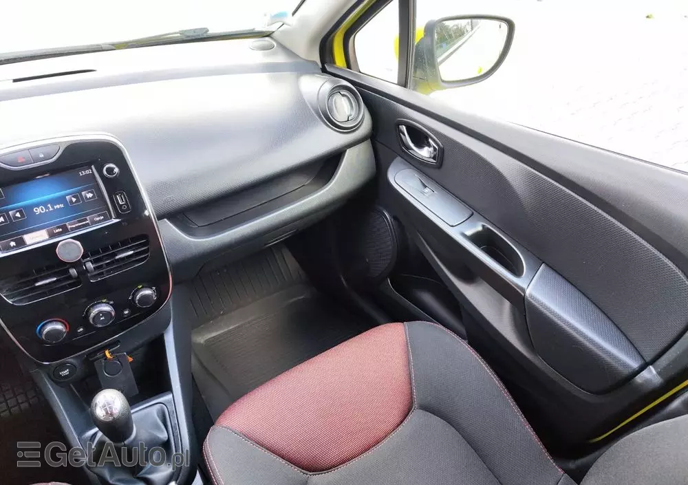 RENAULT Clio 1.2 16V Life