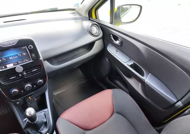 RENAULT Clio 1.2 16V Life