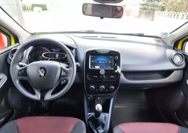 RENAULT Clio 1.2 16V Life