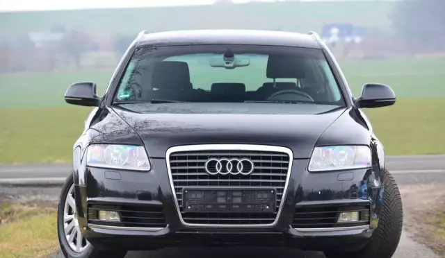 AUDI A6 