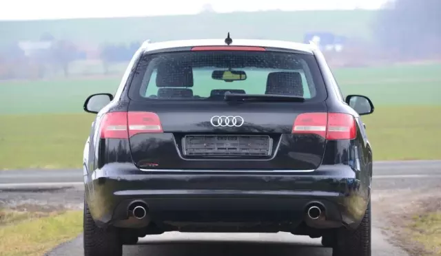 AUDI A6 