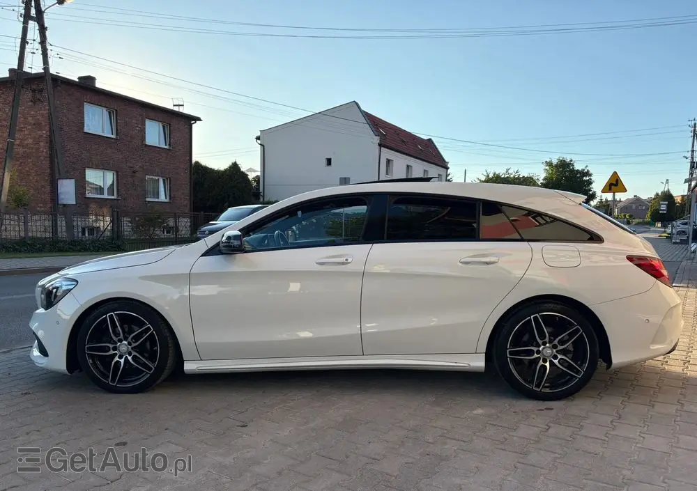 MERCEDES-BENZ CLA 200 7G-DCT AMG Line