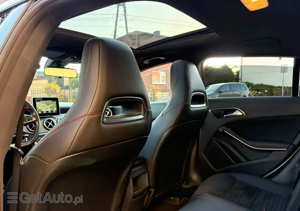 MERCEDES-BENZ CLA 200 7G-DCT AMG Line