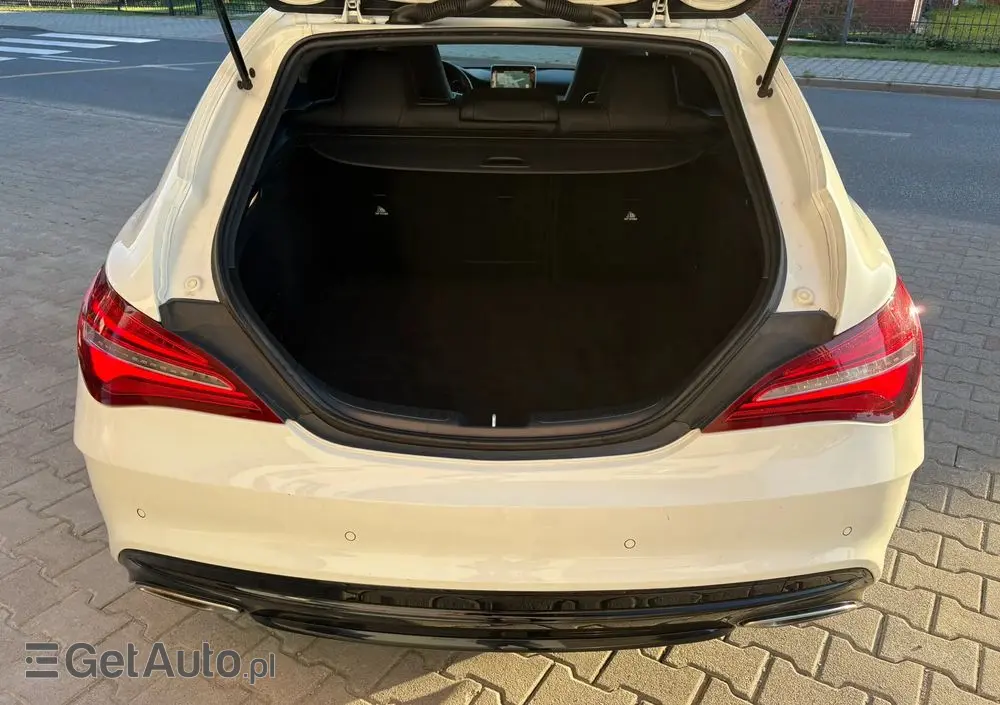 MERCEDES-BENZ CLA 200 7G-DCT AMG Line