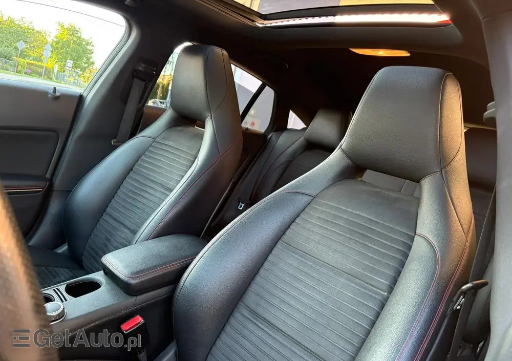 MERCEDES-BENZ CLA 200 7G-DCT AMG Line