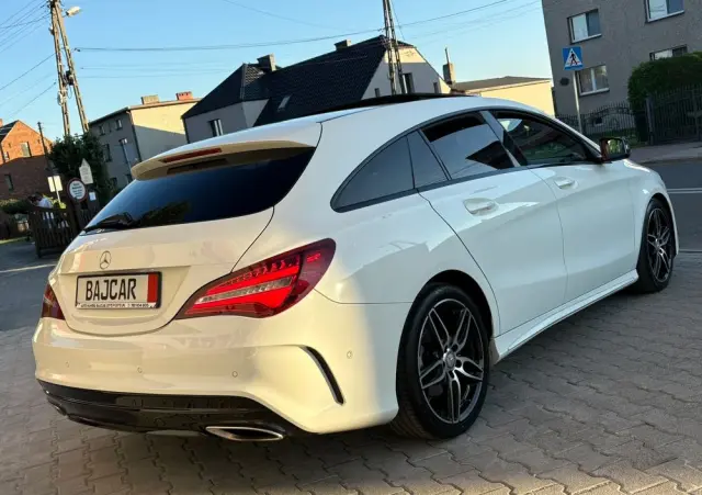 MERCEDES-BENZ CLA 200 7G-DCT AMG Line