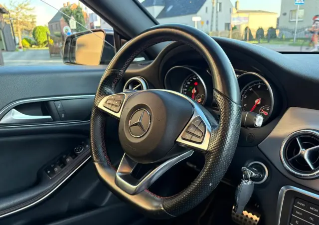 MERCEDES-BENZ CLA 200 7G-DCT AMG Line