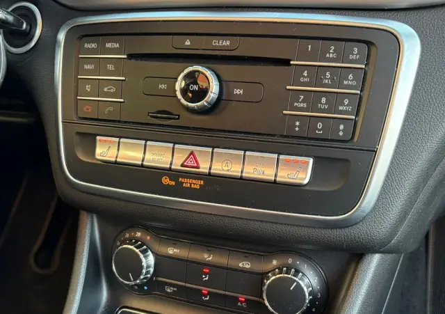 MERCEDES-BENZ CLA 200 7G-DCT AMG Line