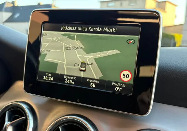 MERCEDES-BENZ CLA 200 7G-DCT AMG Line