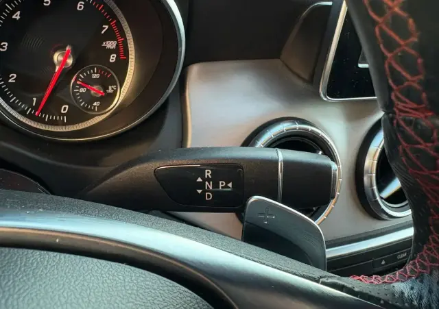 MERCEDES-BENZ CLA 200 7G-DCT AMG Line