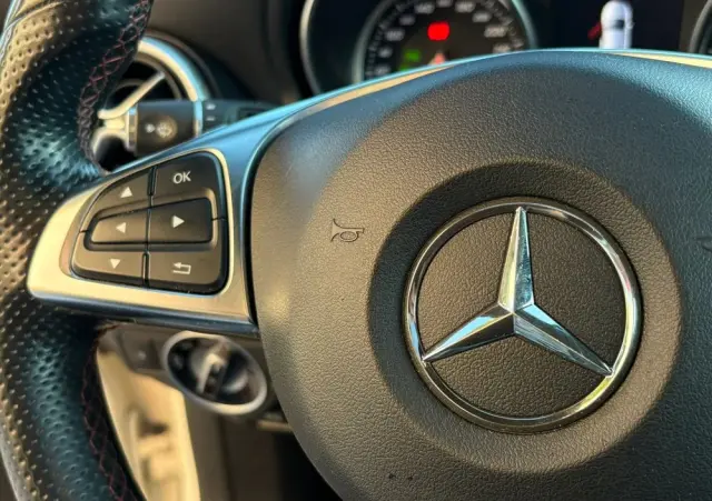 MERCEDES-BENZ CLA 200 7G-DCT AMG Line