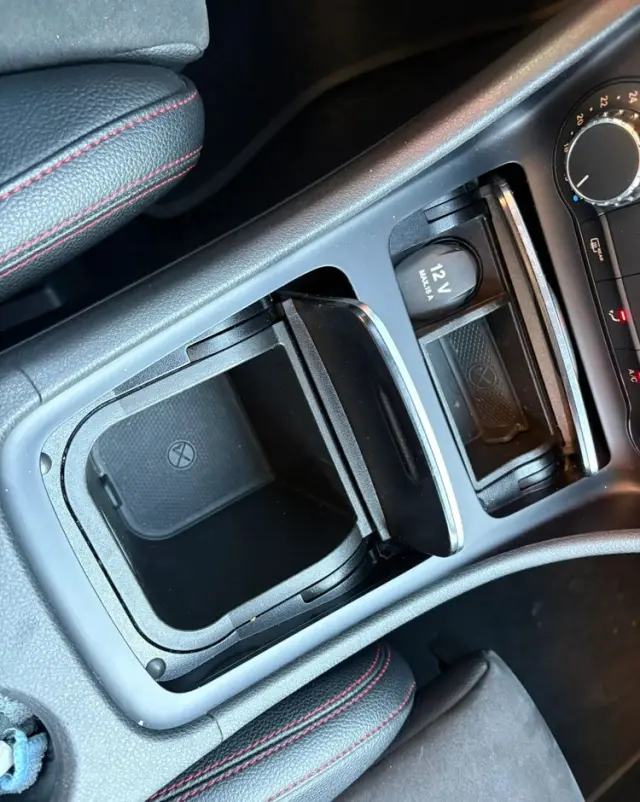 MERCEDES-BENZ CLA 200 7G-DCT AMG Line