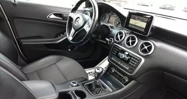 MERCEDES-BENZ Klasa A 180 StreetStyle