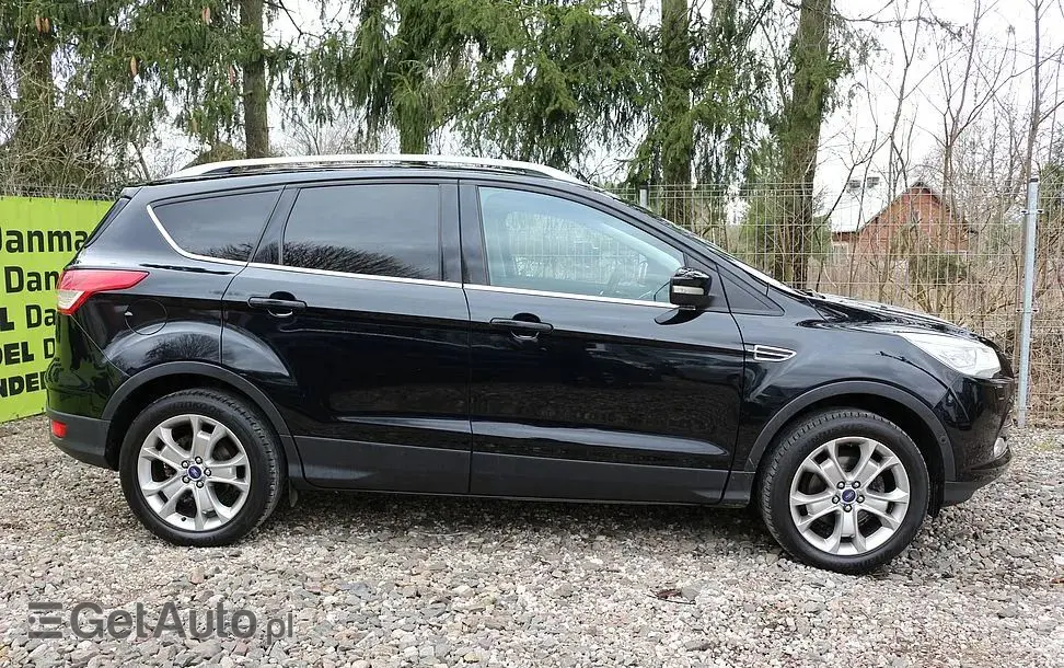 FORD Kuga 1.6 EcoBoost 2x4 Titanium
