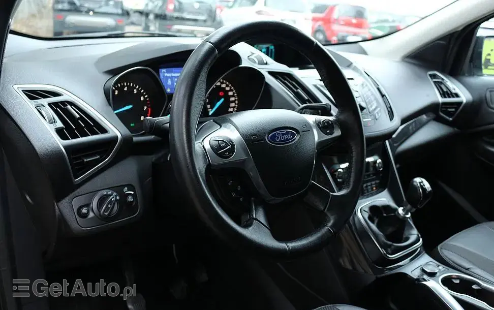 FORD Kuga 1.6 EcoBoost 2x4 Titanium