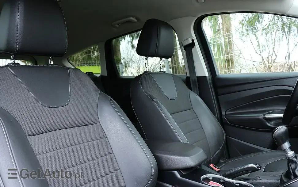 FORD Kuga 1.6 EcoBoost 2x4 Titanium