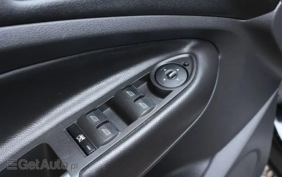 FORD Kuga 1.6 EcoBoost 2x4 Titanium