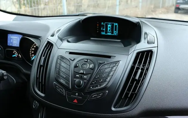 FORD Kuga 1.6 EcoBoost 2x4 Titanium