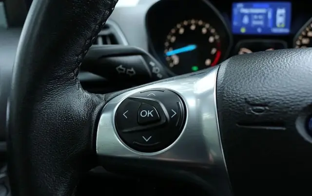 FORD Kuga 1.6 EcoBoost 2x4 Titanium