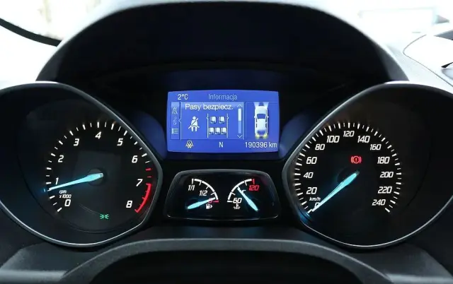 FORD Kuga 1.6 EcoBoost 2x4 Titanium