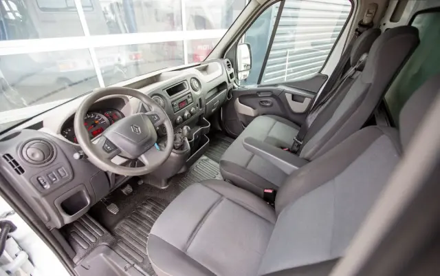 RENAULT Master 2.3 KONTENER MEBLOWÓZ *Silnik 1-turbo* 