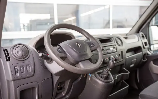 RENAULT Master 2.3 KONTENER MEBLOWÓZ *Silnik 1-turbo* 