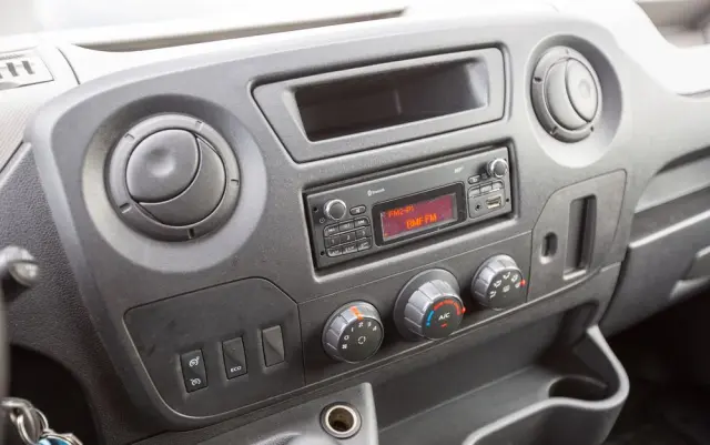 RENAULT Master 2.3 KONTENER MEBLOWÓZ *Silnik 1-turbo* 