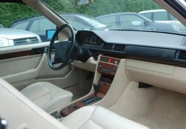 MERCEDES-BENZ Klasa E 