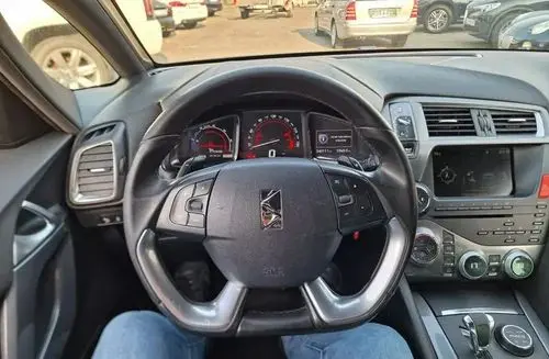 CITROEN DS5 