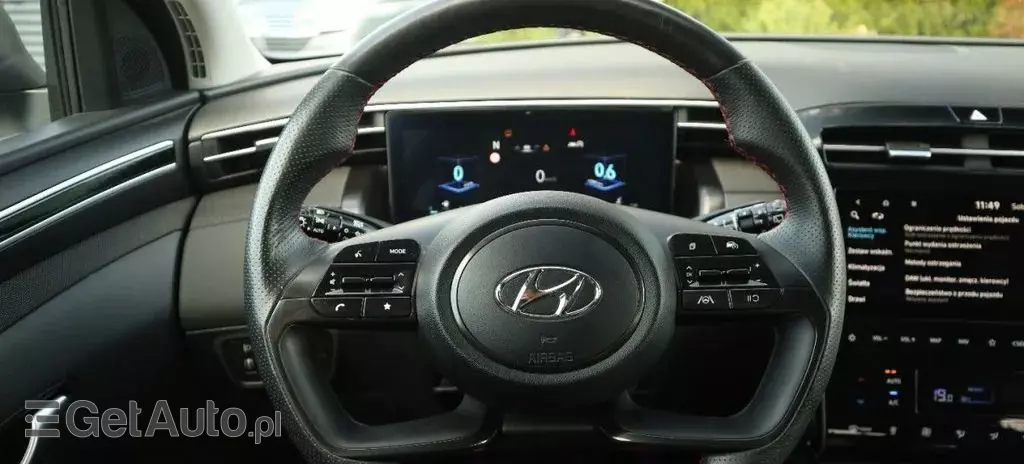 HYUNDAI Tucson 