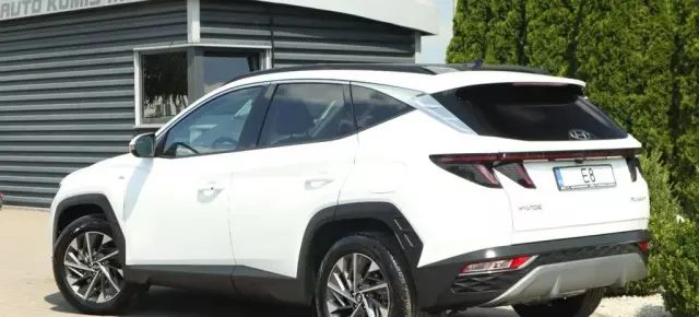 HYUNDAI Tucson 