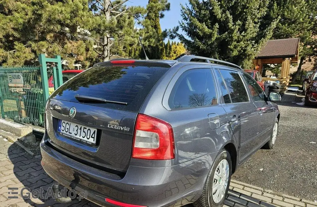 SKODA Octavia 