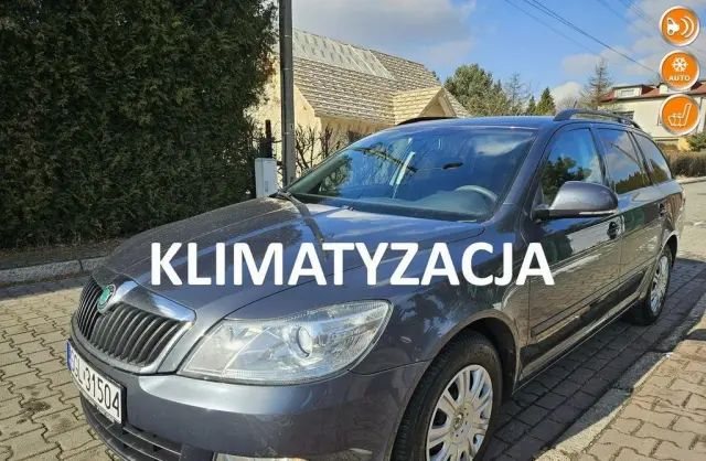 SKODA Octavia 