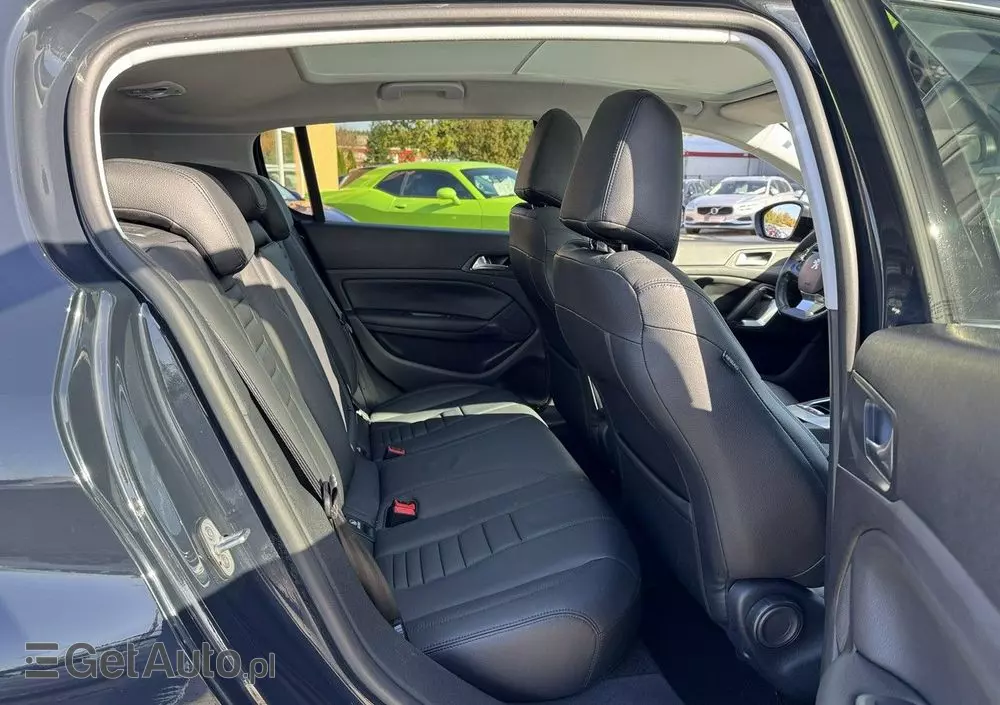 PEUGEOT 308 1.2 PureTech Business Line S&S