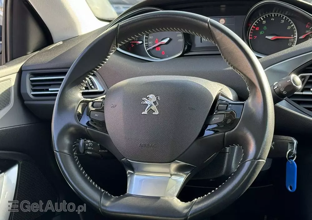 PEUGEOT 308 1.2 PureTech Business Line S&S