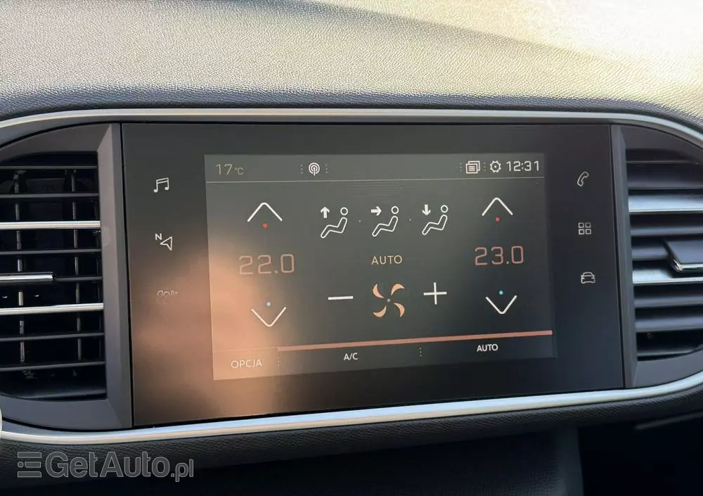 PEUGEOT 308 1.2 PureTech Business Line S&S