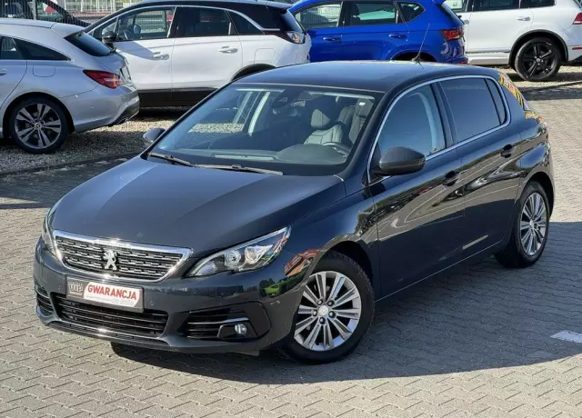 PEUGEOT 308 1.2 PureTech Business Line S&S